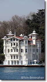 Yalı (Mansion) on the Bosphorus, Istanbul, Turkey
