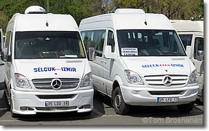 Selçuk-Izmir minibuses at Selçuk Otogar