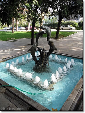 Dolphin Fountain, Gezi Park, Taksim, Beyoğlu, Istanbul, Turkey