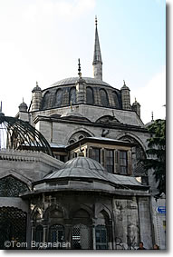 New Queen Mother Mosque, Uskudar, Istanbul, Turkey