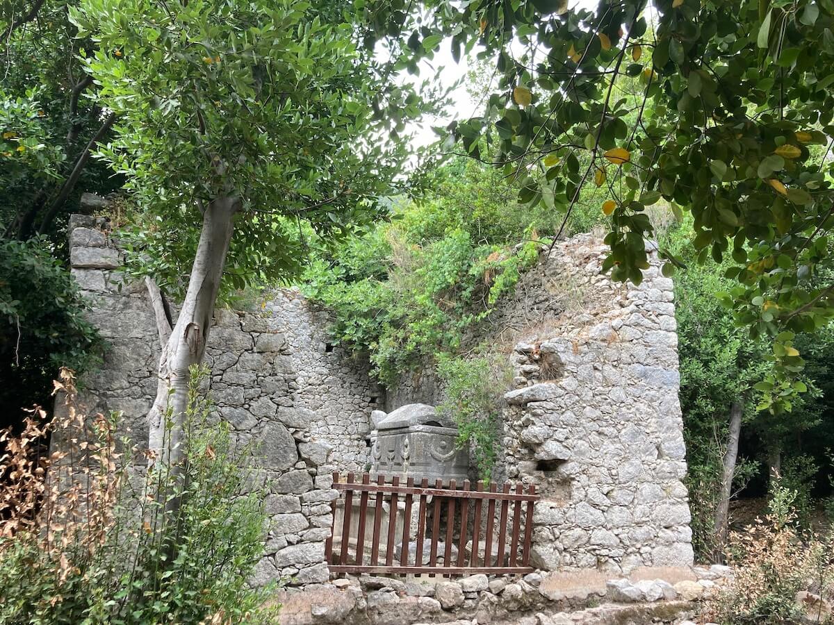 Monumental Tomb