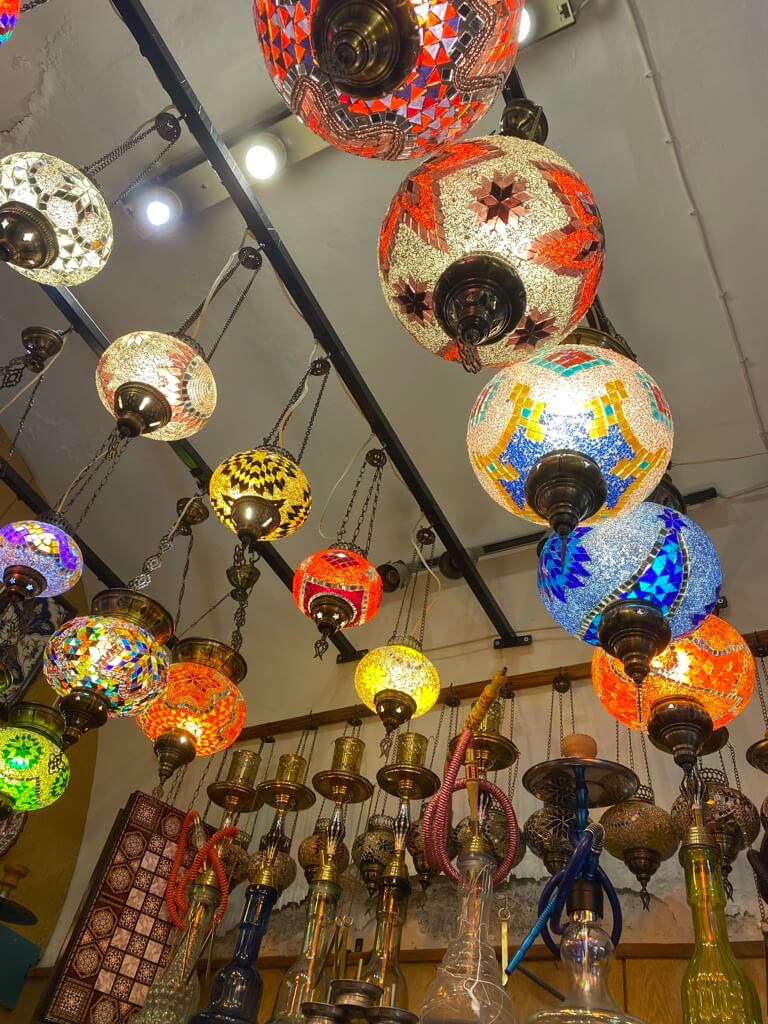bazaar izmir kemeralti
